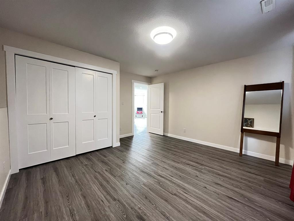 









325


Red Crow

Boulevard West,
Lethbridge,




AB
T1K 7J7


