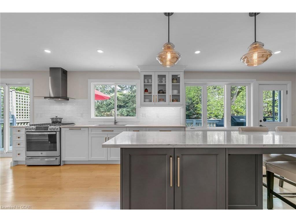 









56


University

Avenue West,
Guelph,




ON
N1G 1N7


