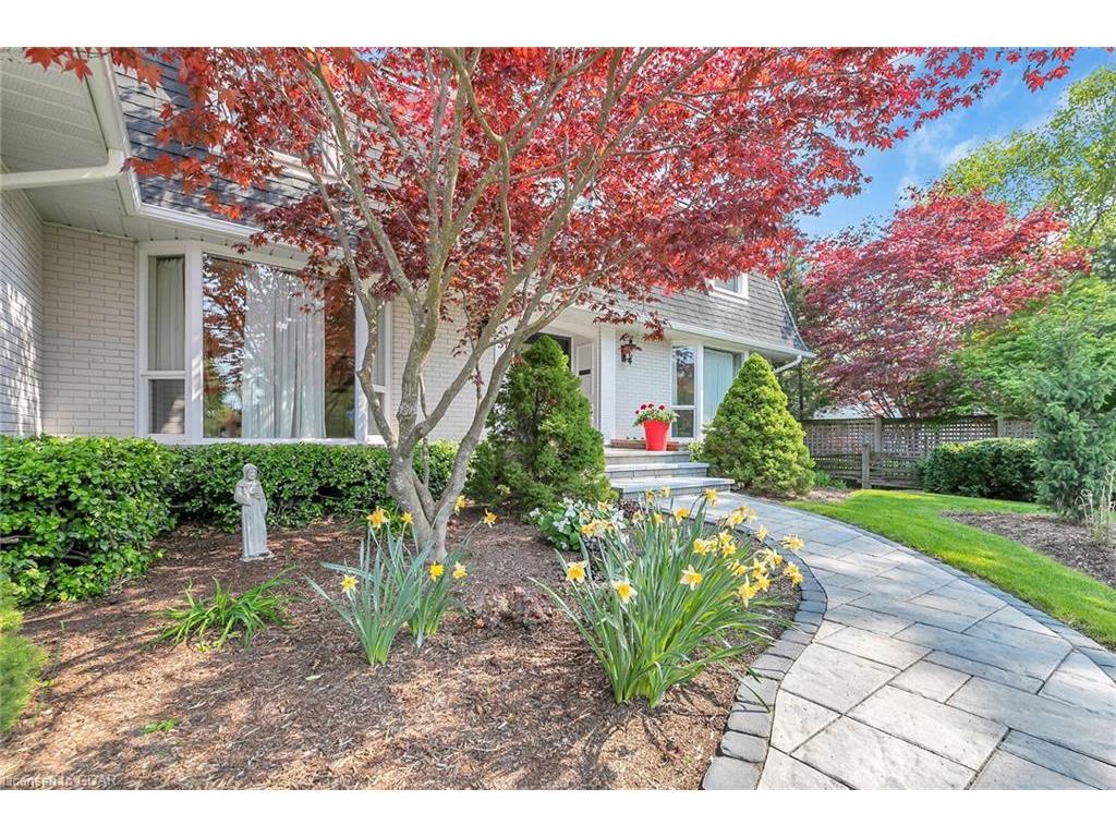 









56


University

Avenue West,
Guelph,




ON
N1G 1N7

