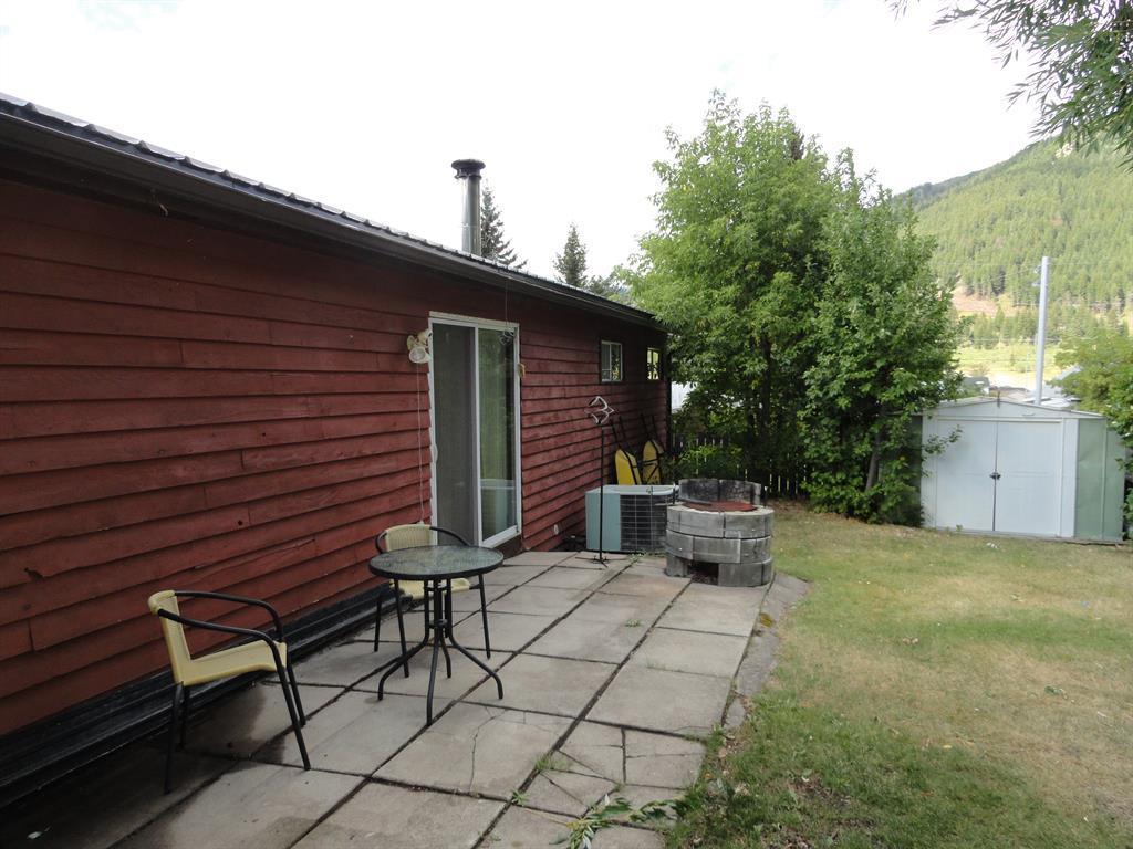 









1805


135

Street,
Blairmore,




AB
T0K0E0

