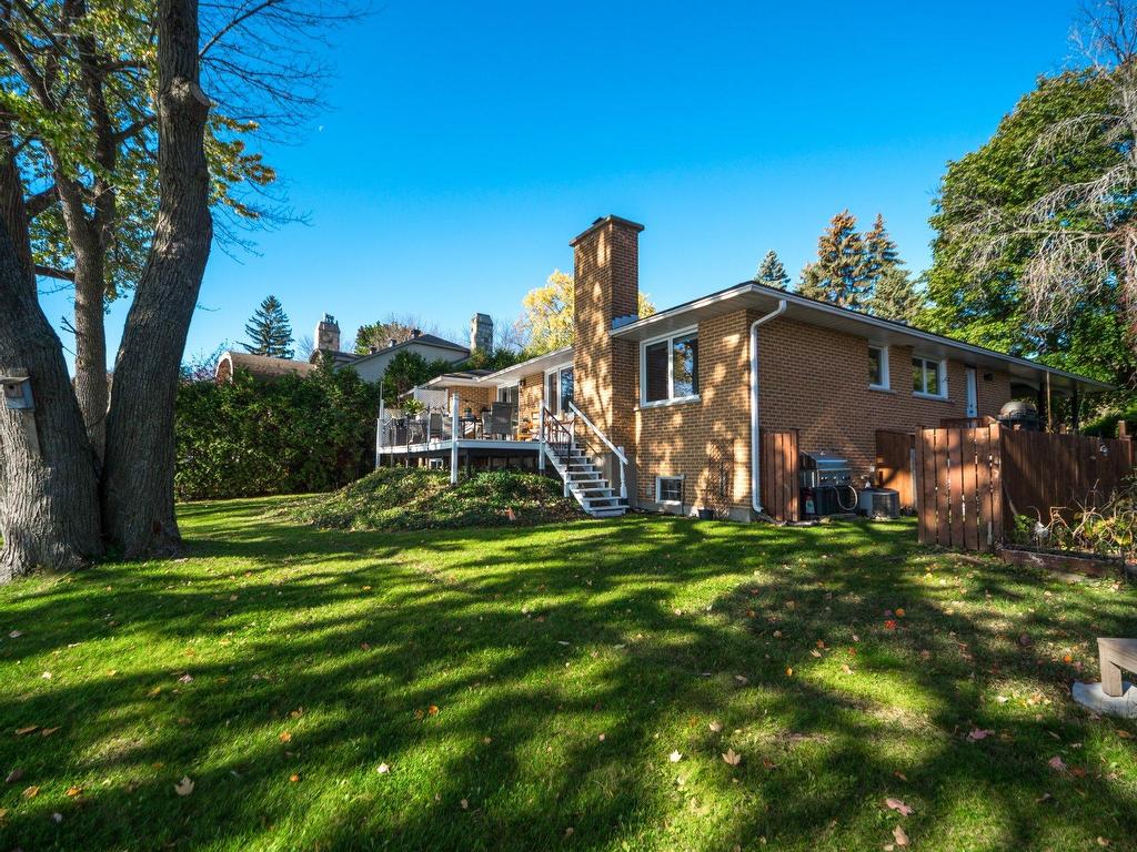 









26


Cours Manresa

,
Beaconsfield,




QC
H9W5H6

