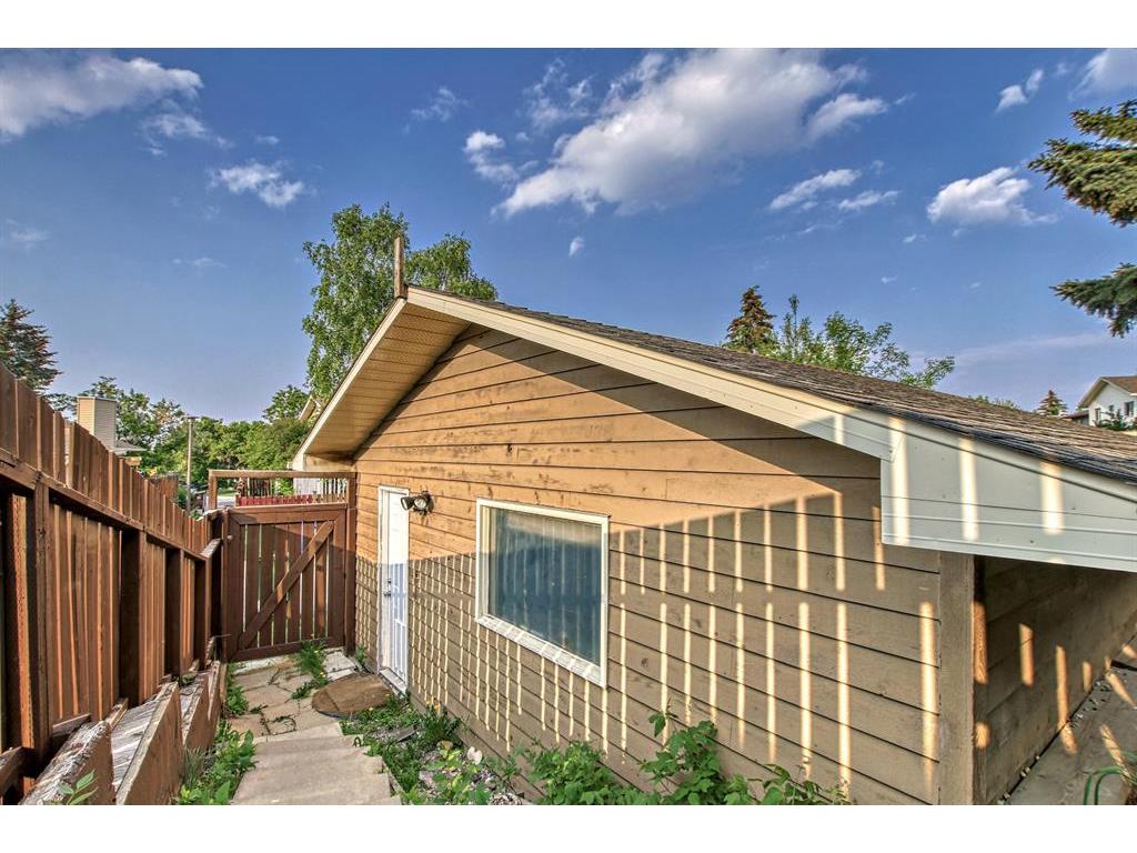 









104


Macewan

Drive Northwest,
Calgary,




AB
T3K2P7

