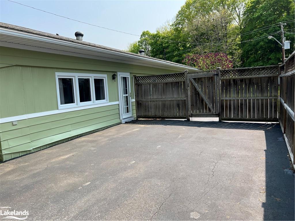 









525


Midland Point

Road, 37,
Midland,




ON
L4R 5G9

