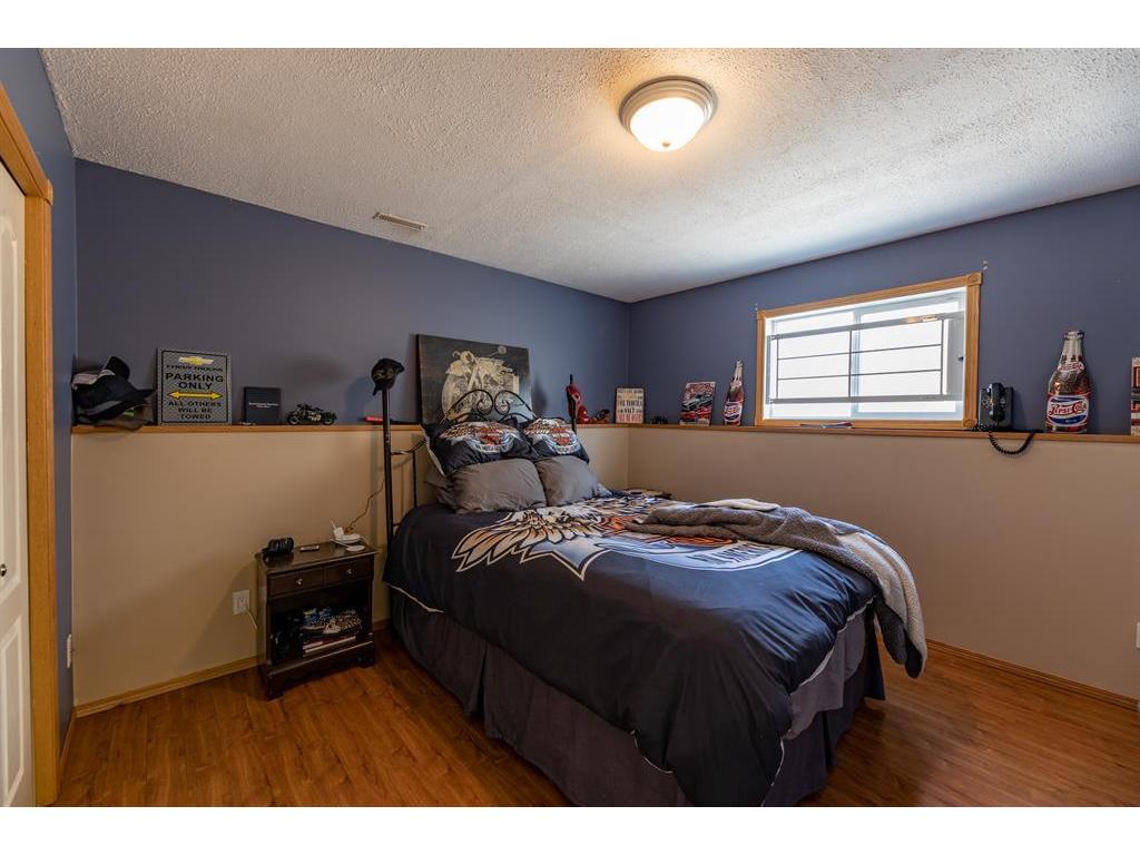 









200


Mackay

Crescent,
Hinton,




AB
T7V 2C8


