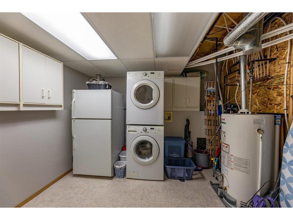 









200


Mackay

Crescent,
Hinton,




AB
T7V 2C8

