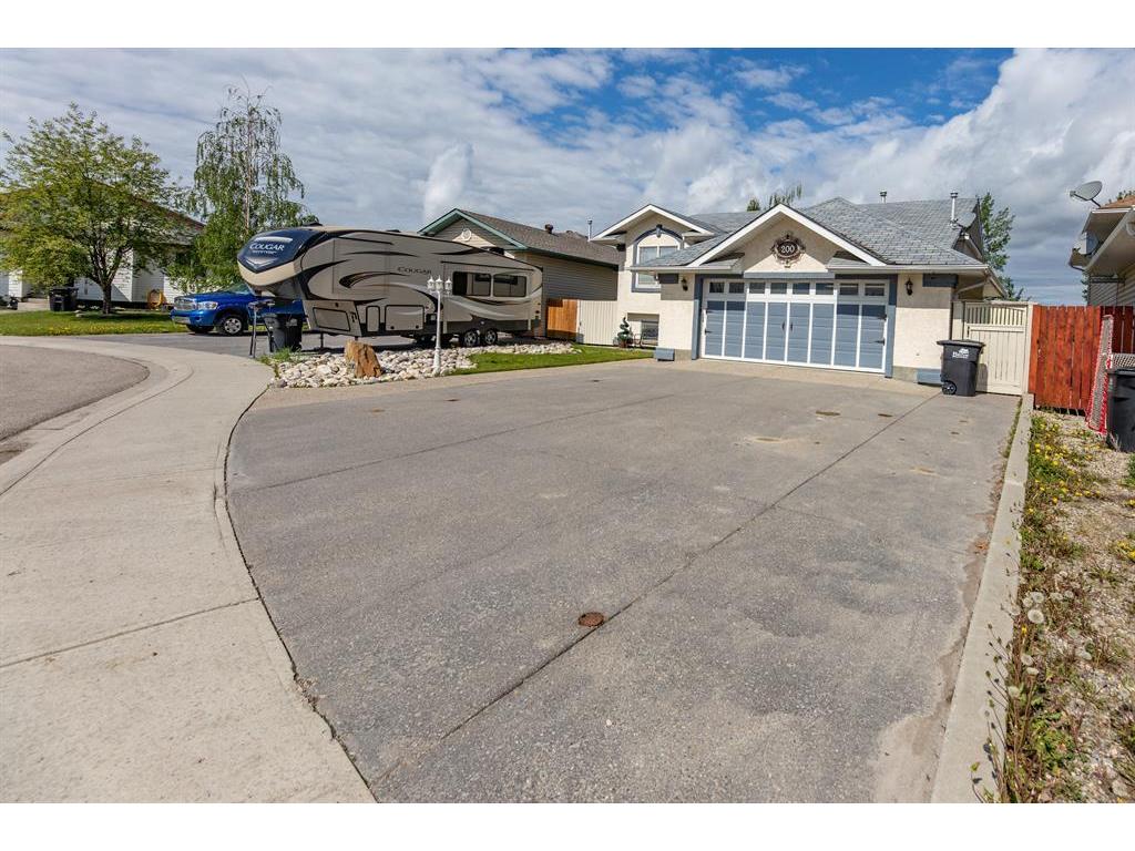 









200


Mackay

Crescent,
Hinton,




AB
T7V 2C8

