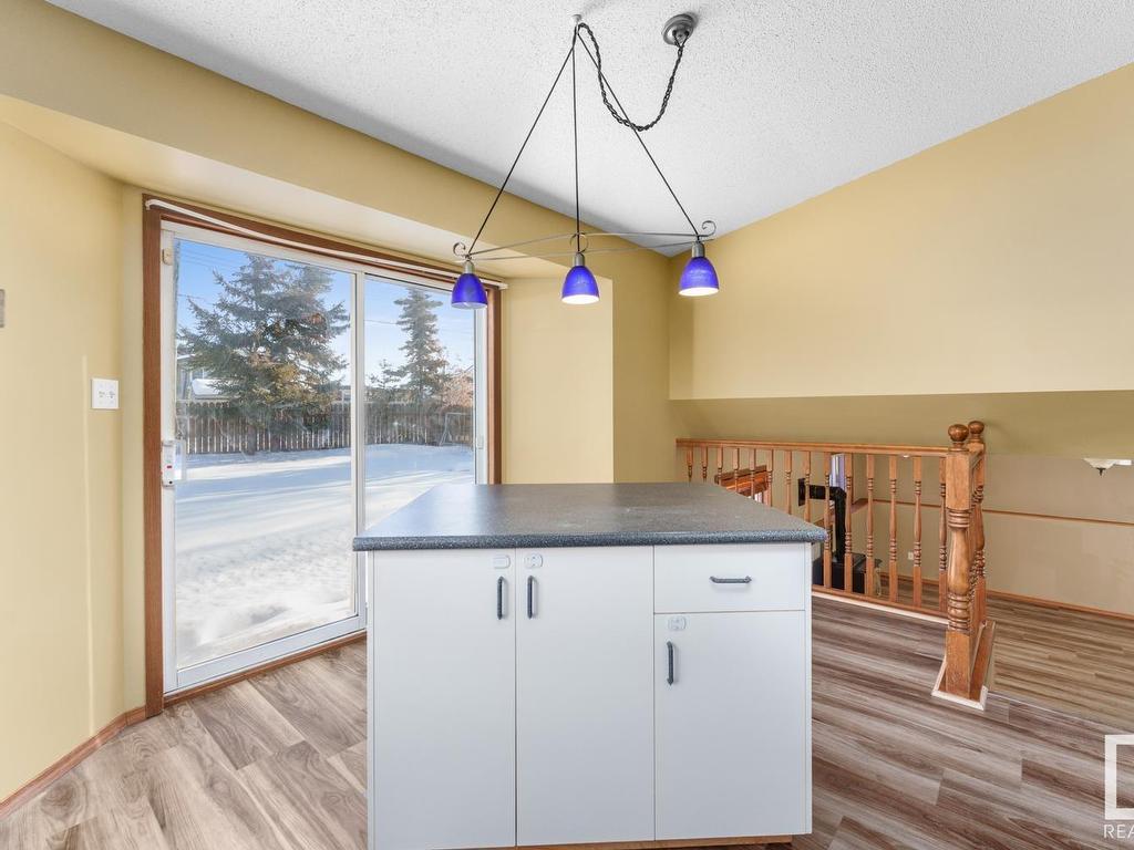 












4 9 Street CL

,
Cold Lake,




AB
T9M 1K1


