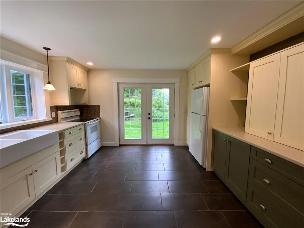 









569


HURDVILLE

ROAD,
MCKELLAR,




ON
P2A 0B5

