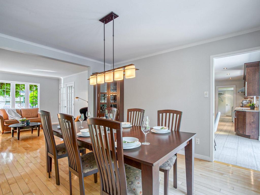 









328


Rue Kéroack

,
Saint-Bruno-de-Montarville,




QC
J3V5S1

