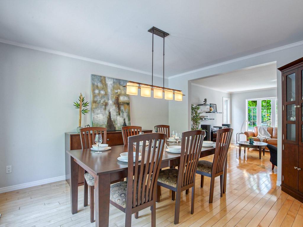 









328


Rue Kéroack

,
Saint-Bruno-de-Montarville,




QC
J3V5S1

