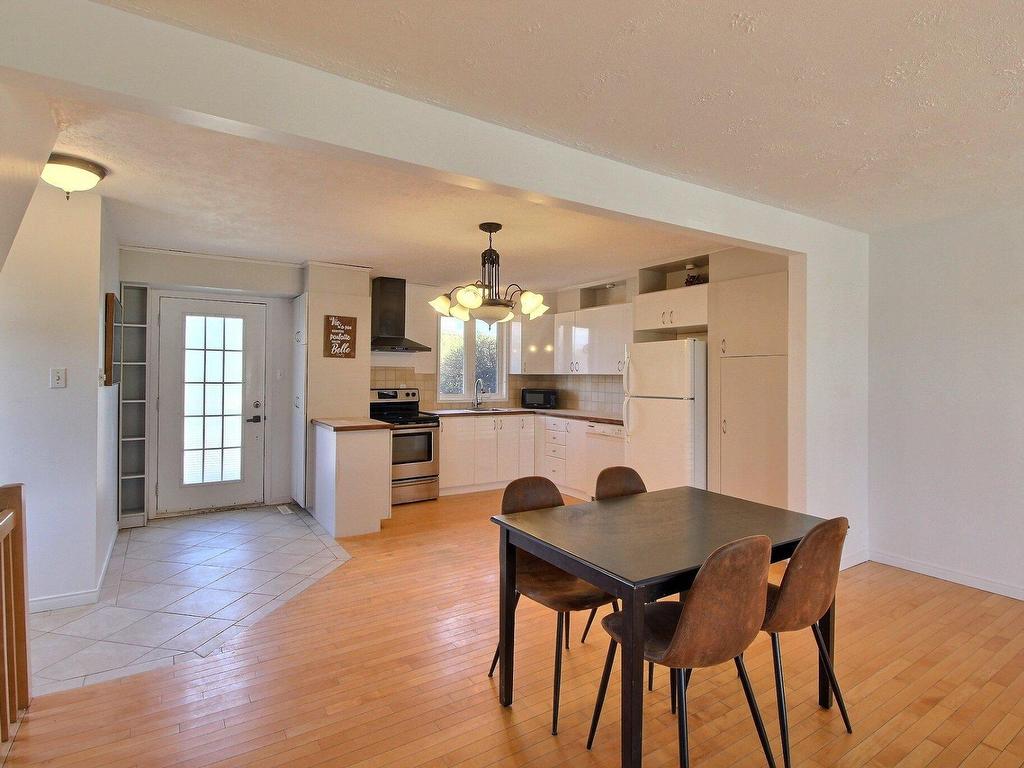 









37


Place Noyelle

,
Lebel-sur-Quévillon,




QC
J0Y1X0

