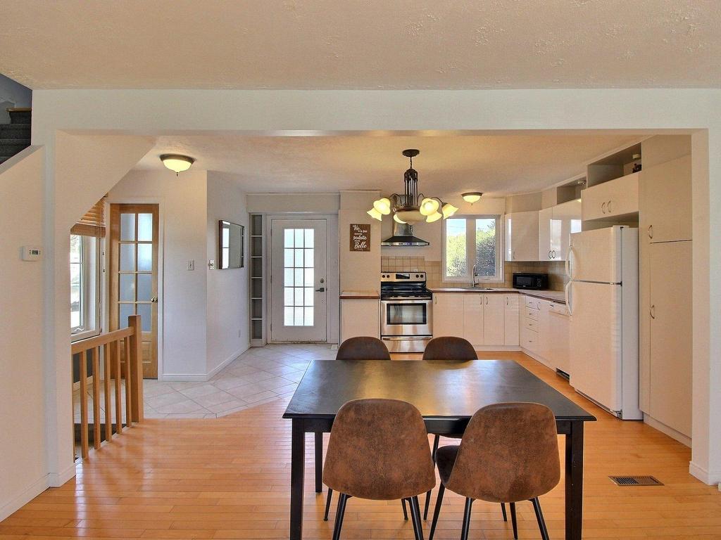 









37


Place Noyelle

,
Lebel-sur-Quévillon,




QC
J0Y1X0

