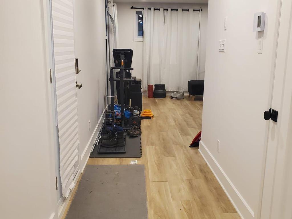 









4328


Rue Forester

,
Longueuil (Saint-Hubert),




QC
J3Y1W5

