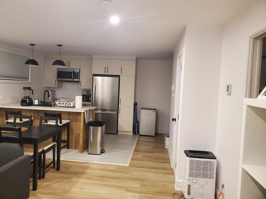 









4328


Rue Forester

,
Longueuil (Saint-Hubert),




QC
J3Y1W5

