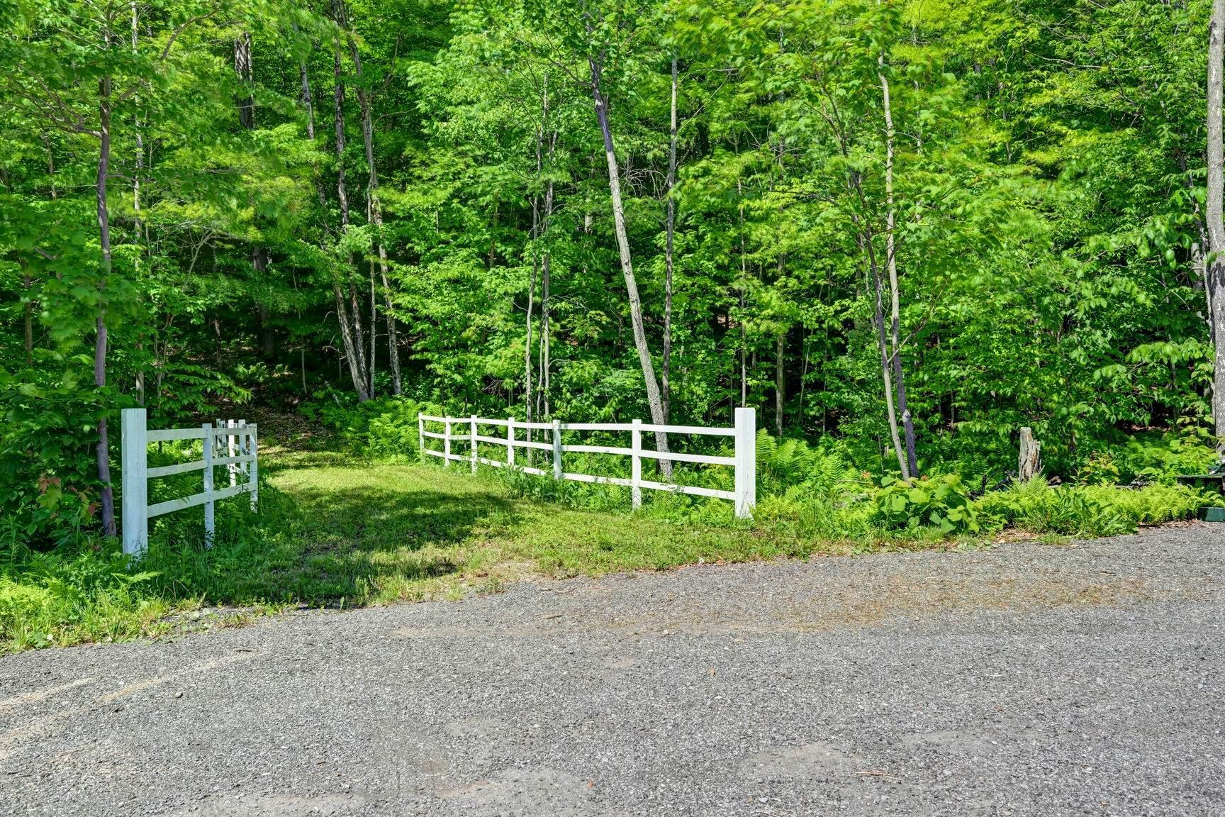 









100


Mtée Casino

,
Saint-Calixte,




QC
J0K1Z0

