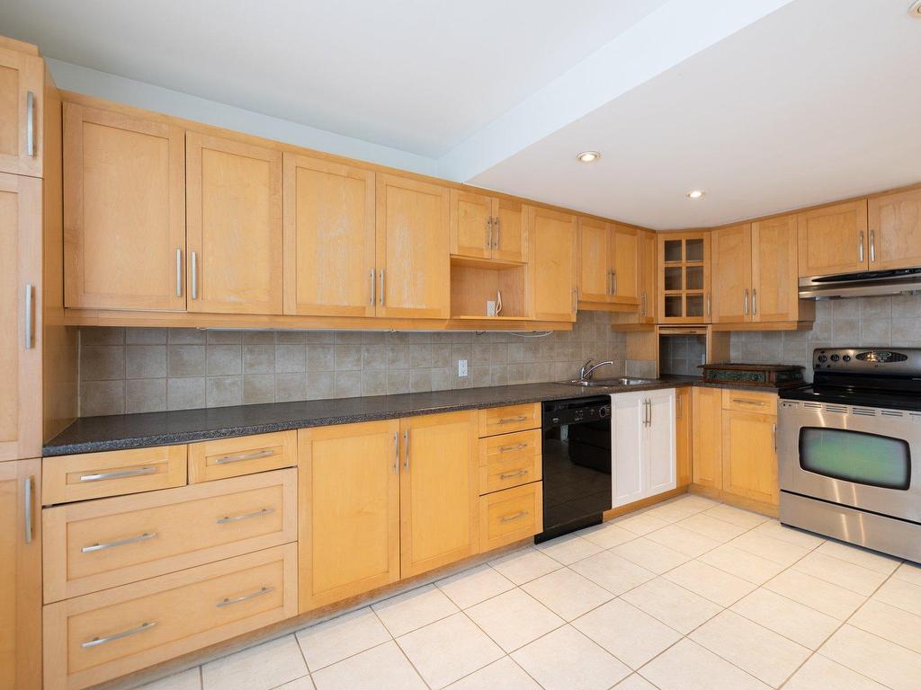 









5665Z


Ch. Merrimac

,
Côte-Saint-Luc,




QC
H4W1S5

