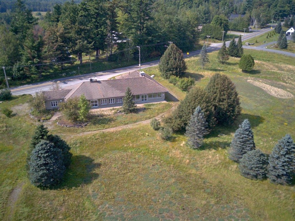 









710


Ch. Lakeside

,
Lac-Brome,




QC
J0E1R0

