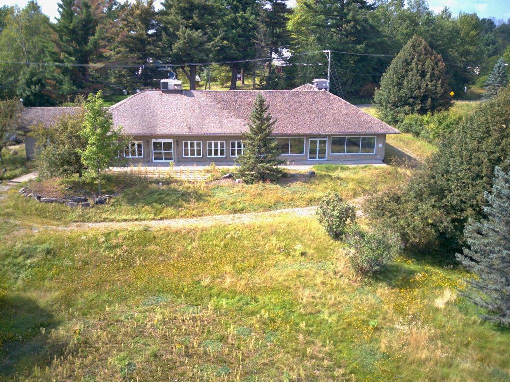 









710


Ch. Lakeside

,
Lac-Brome,




QC
J0E1R0


