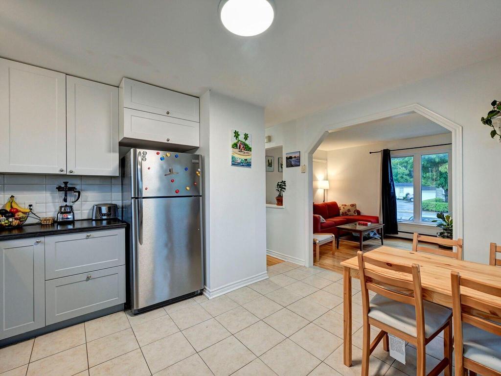 









43

 - 45


Rue St-Jacques E.

,
Sainte-Thérèse,




QC
J8X0B6

