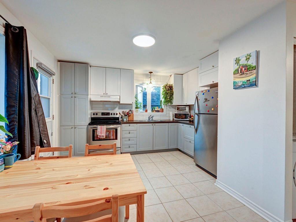









43

 - 45


Rue St-Jacques E.

,
Sainte-Thérèse,




QC
J8X0B6

