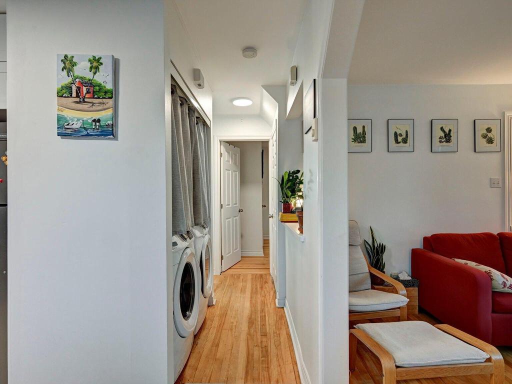 









43

 - 45


Rue St-Jacques E.

,
Sainte-Thérèse,




QC
J8X0B6

