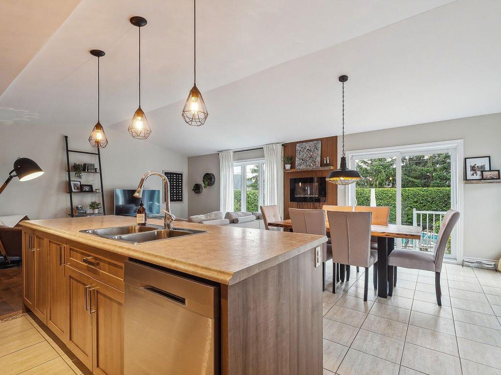 









12780Z

 - 12782Z


Rue Paul-Sauvé

,
Mirabel,




QC
J7N0G9


