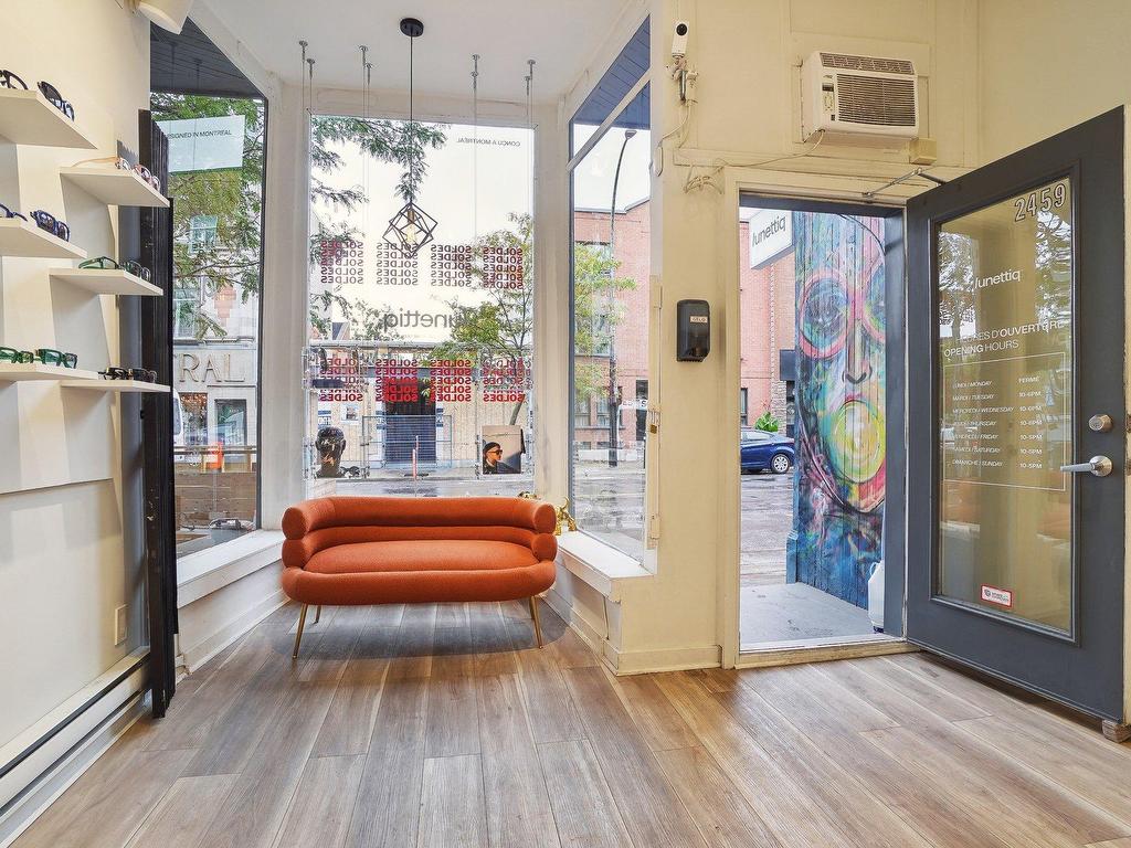 









2455

 - 2459


Rue Notre-Dame O.

,
Montréal (Le Sud-Ouest),




QC
H3J1N6

