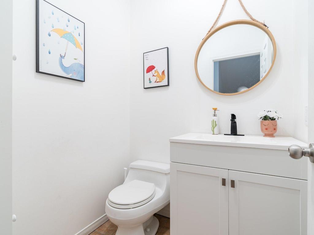 









48


Av. Brookfield

,
Mont-Royal,




QC
H3P3K5

