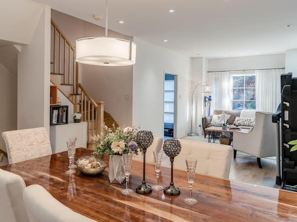 









48


Av. Brookfield

,
Mont-Royal,




QC
H3P3K5


