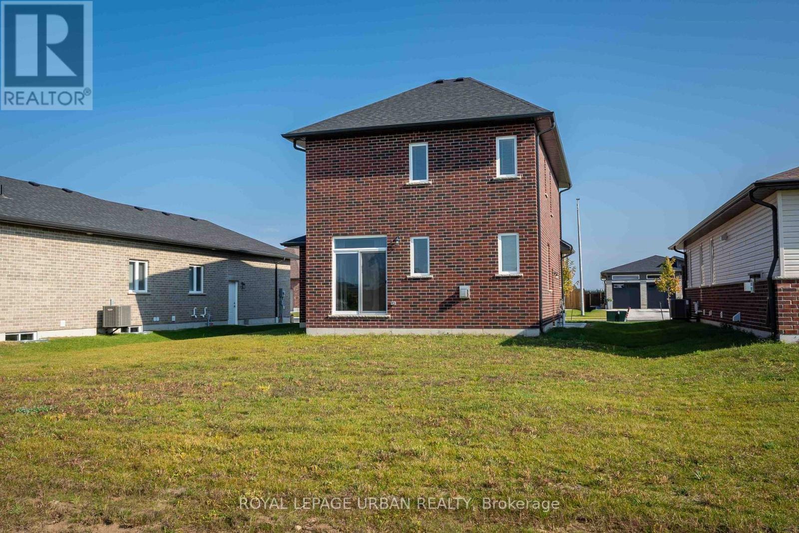 












396 MARY ROSE AVE

,
Saugeen Shores,




Ontario
N0H2C0

