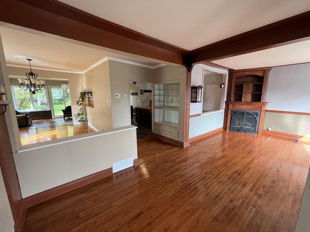 









2272


Rue St-Simon

,
Saguenay (Jonquière),




QC
G7X6E7

