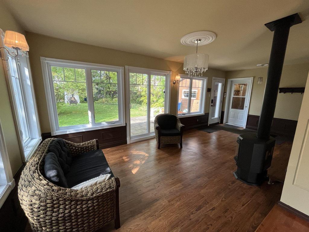 









2272


Rue St-Simon

,
Saguenay (Jonquière),




QC
G7X6E7

