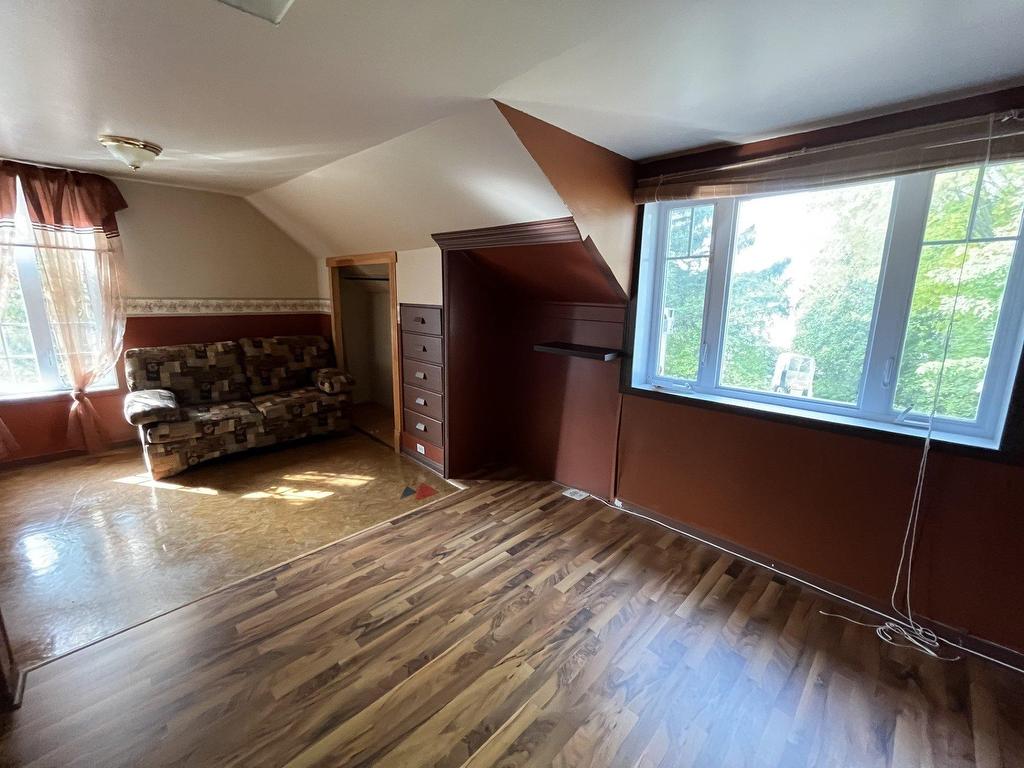 









2272


Rue St-Simon

,
Saguenay (Jonquière),




QC
G7X6E7

