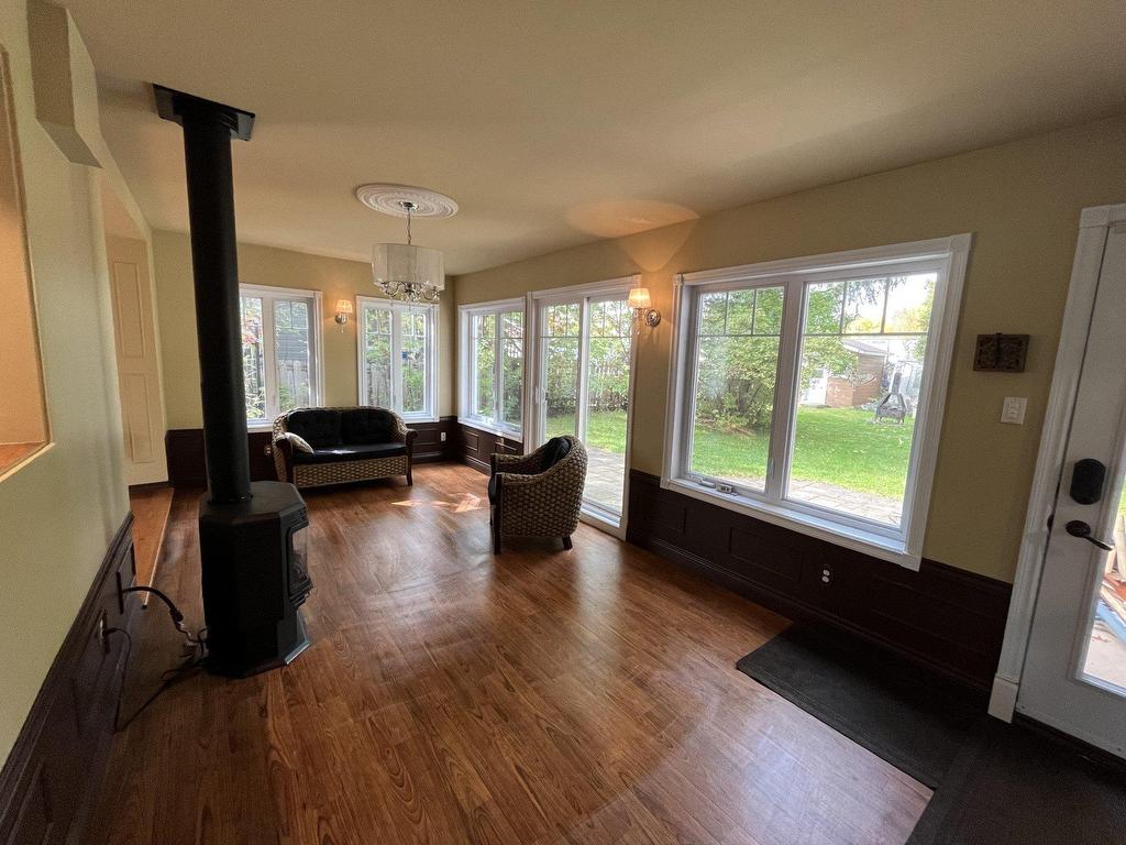 









2272


Rue St-Simon

,
Saguenay (Jonquière),




QC
G7X6E7

