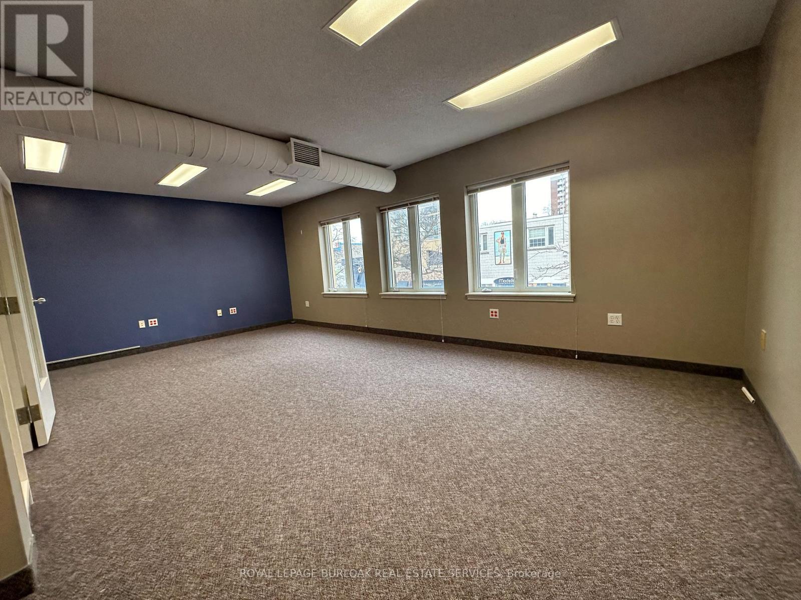 












442 BRANT STREET

,
Burlington,




Ontario
L7S1G6

