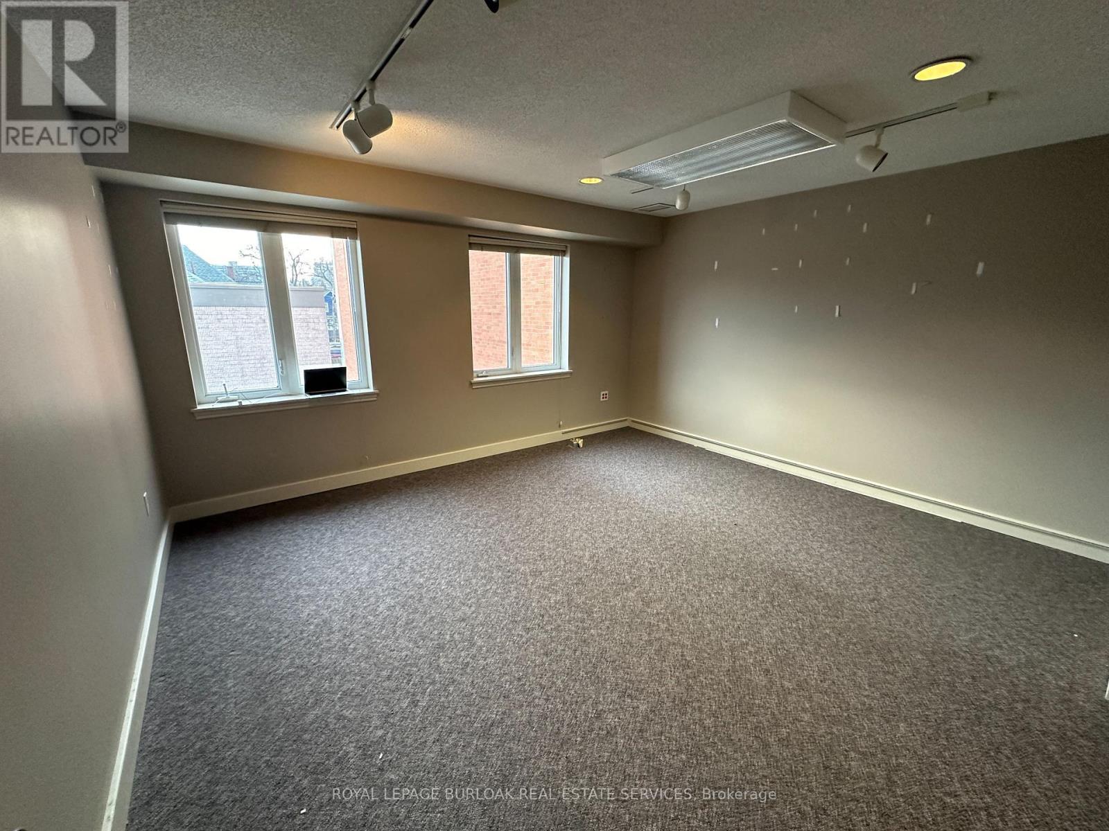 












442 BRANT STREET

,
Burlington,




Ontario
L7S1G6

