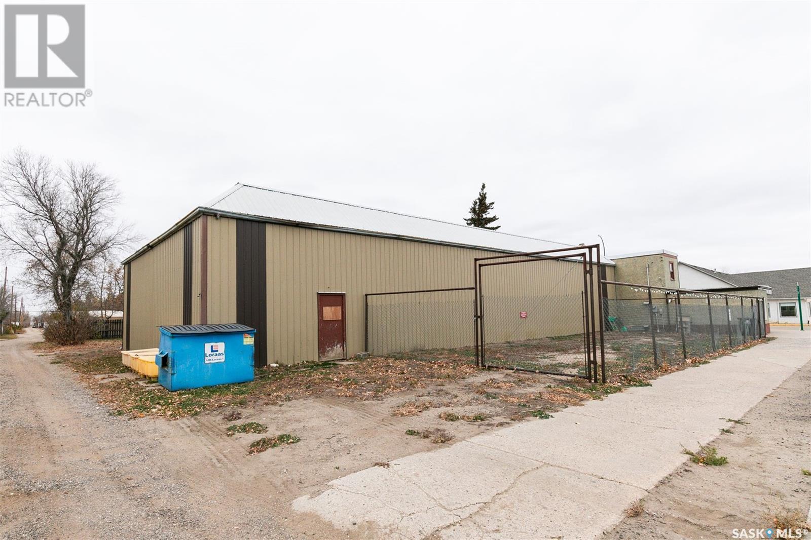 












202 Bosworth STREET

,
Kerrobert,




Saskatchewan
S0L1R0

