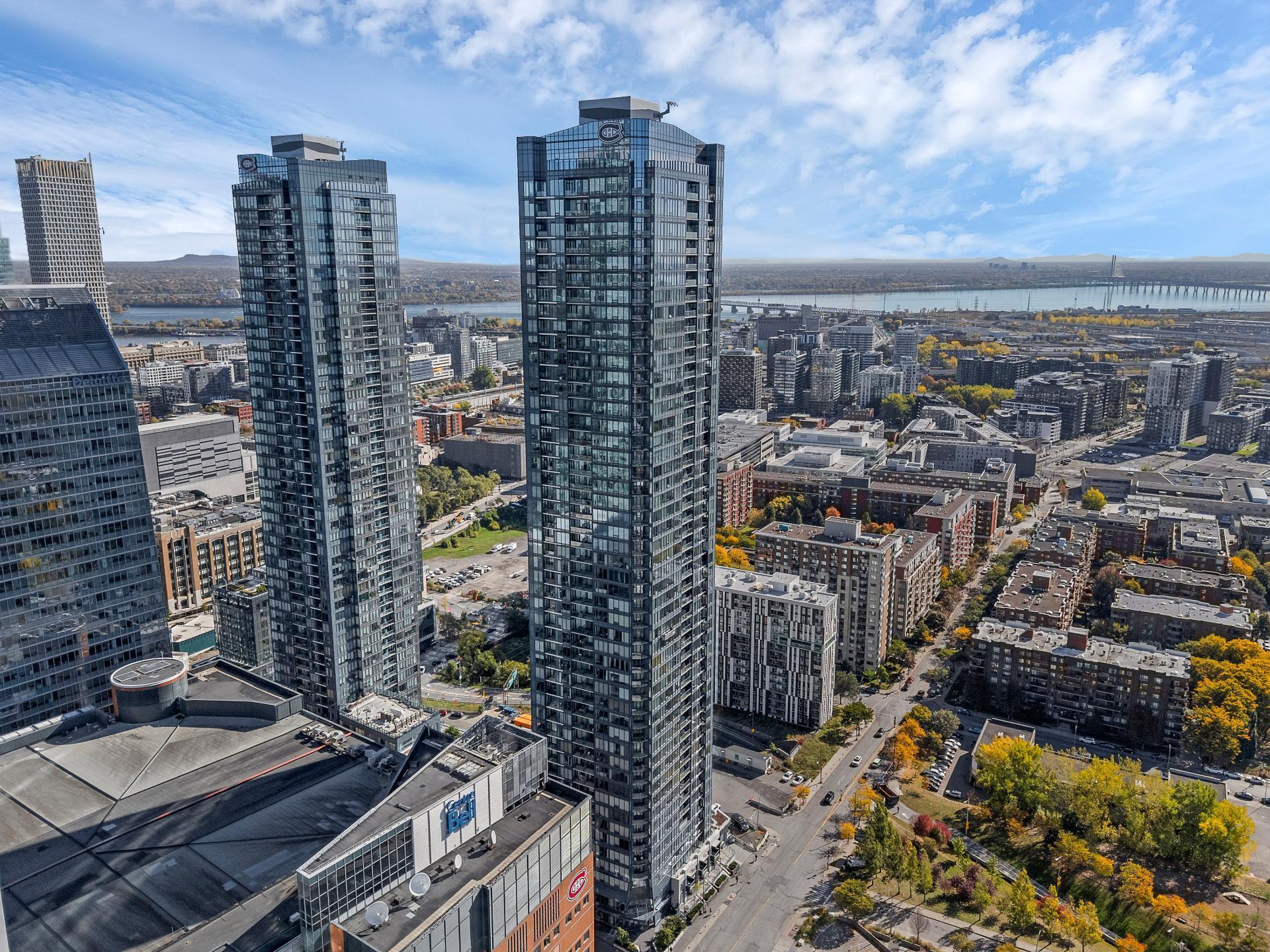 









1288


Rue St-Antoine O.

, PH2,
Montréal (Ville-Marie),




QC
H3C0X6

