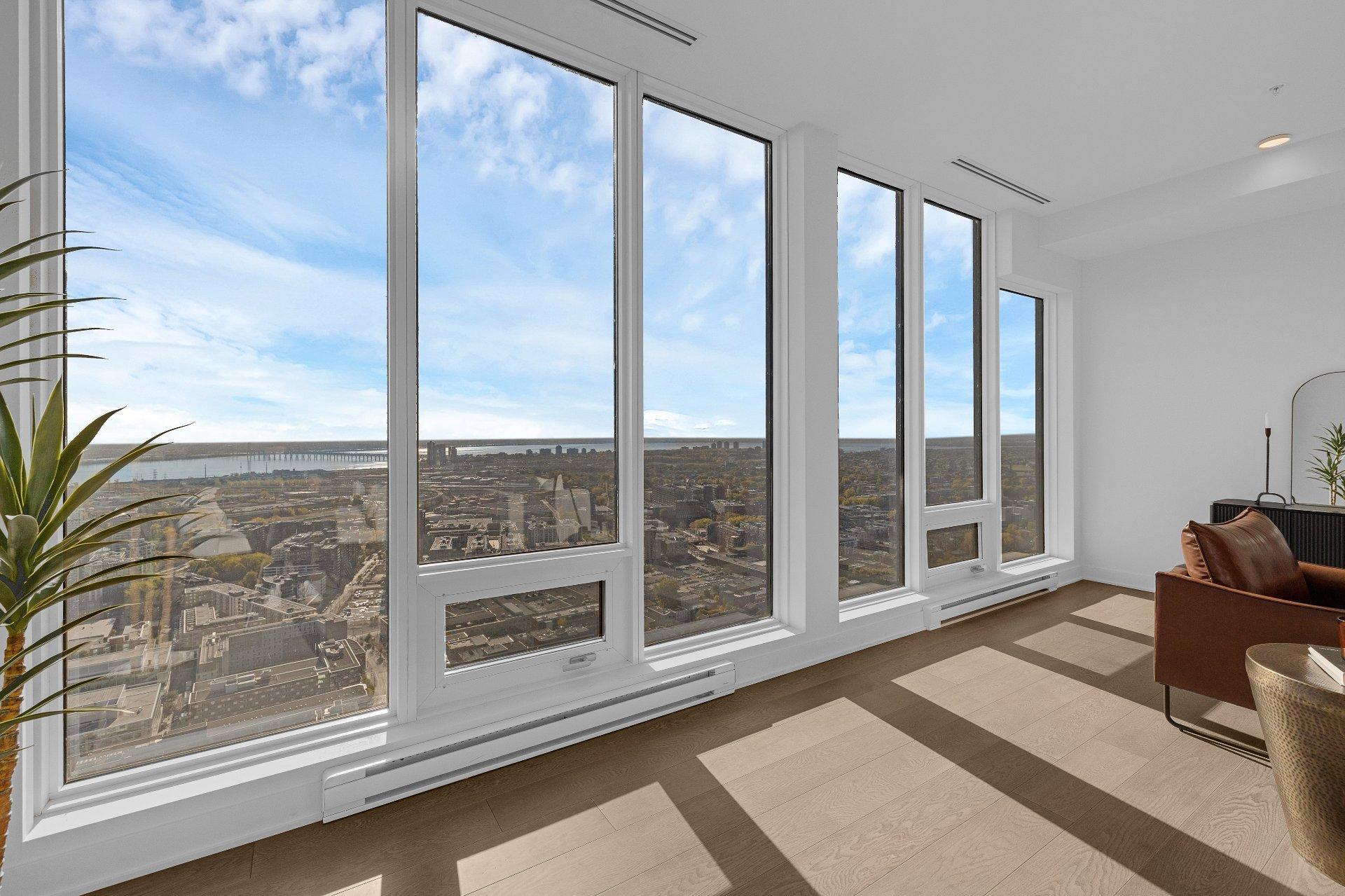 









1288


Rue St-Antoine O.

, PH2,
Montréal (Ville-Marie),




QC
H3C0X6

