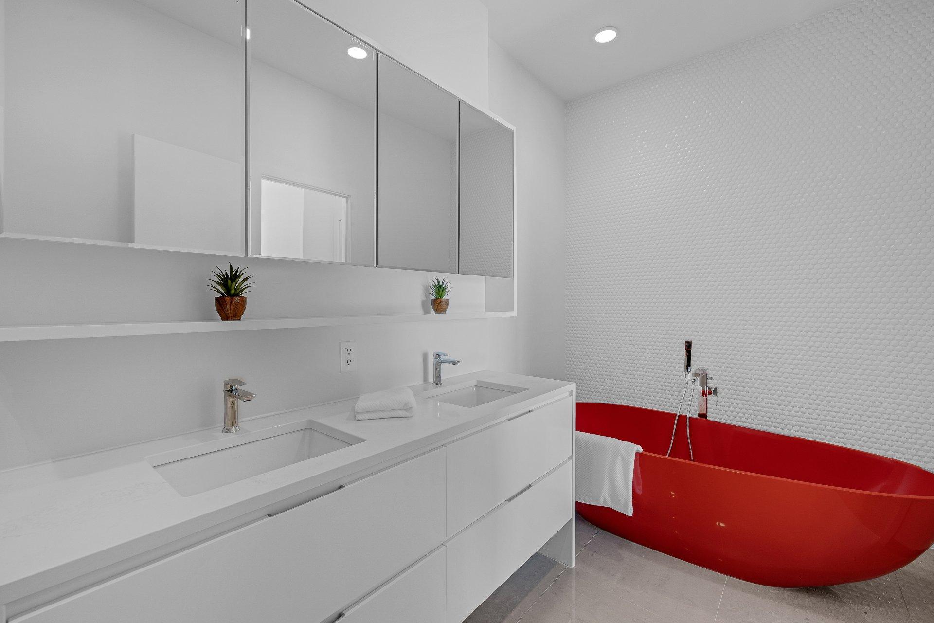 









1288


Rue St-Antoine O.

, PH2,
Montréal (Ville-Marie),




QC
H3C0X6

