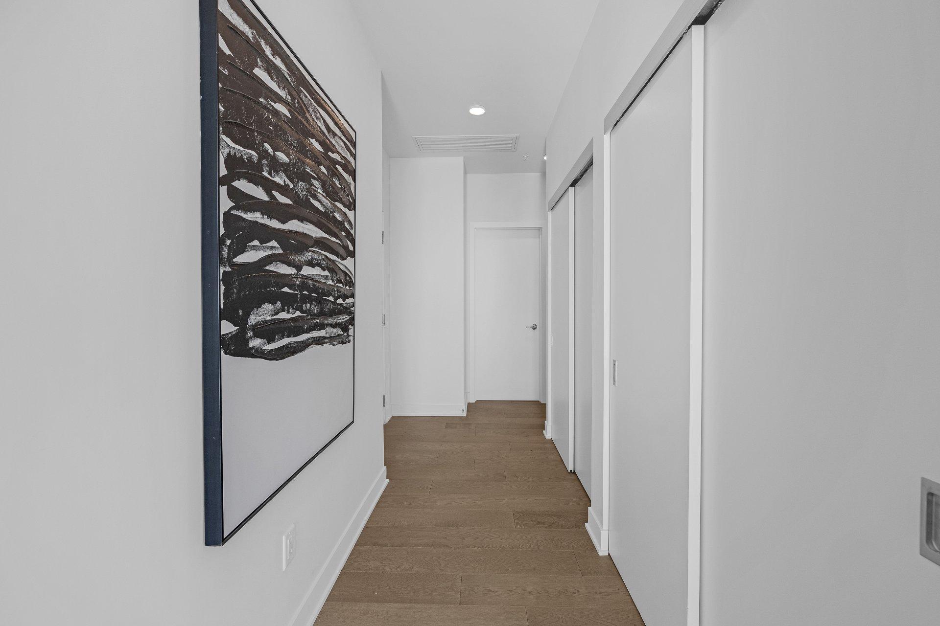 









1288


Rue St-Antoine O.

, PH2,
Montréal (Ville-Marie),




QC
H3C0X6

