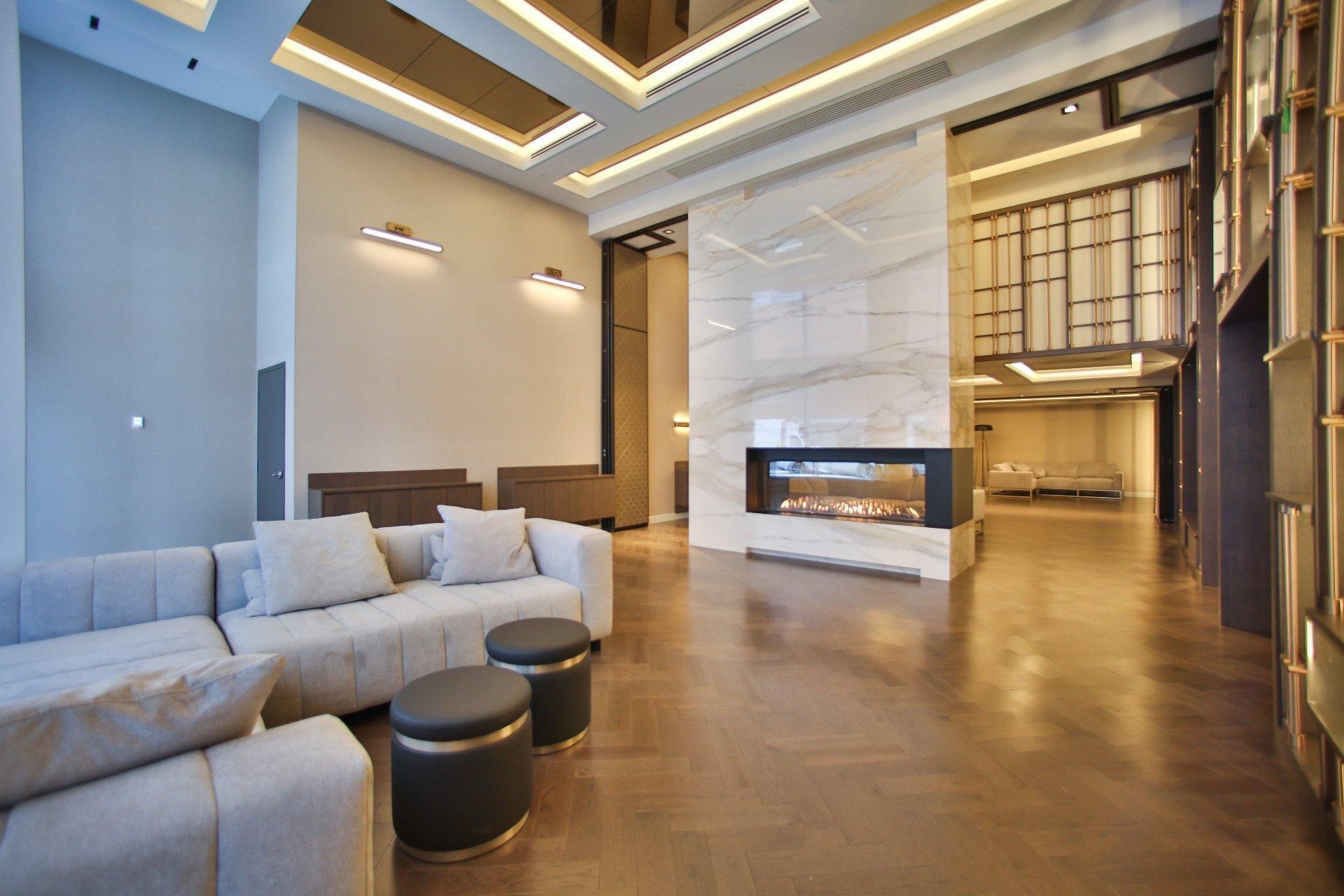 









1288


Rue St-Antoine O.

, PH2,
Montréal (Ville-Marie),




QC
H3C0X6

