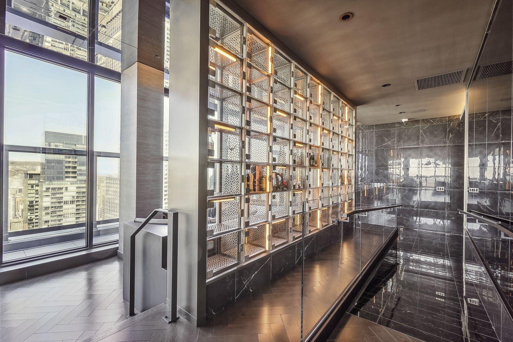 









1288


Rue St-Antoine O.

, PH2,
Montréal (Ville-Marie),




QC
H3C0X6

