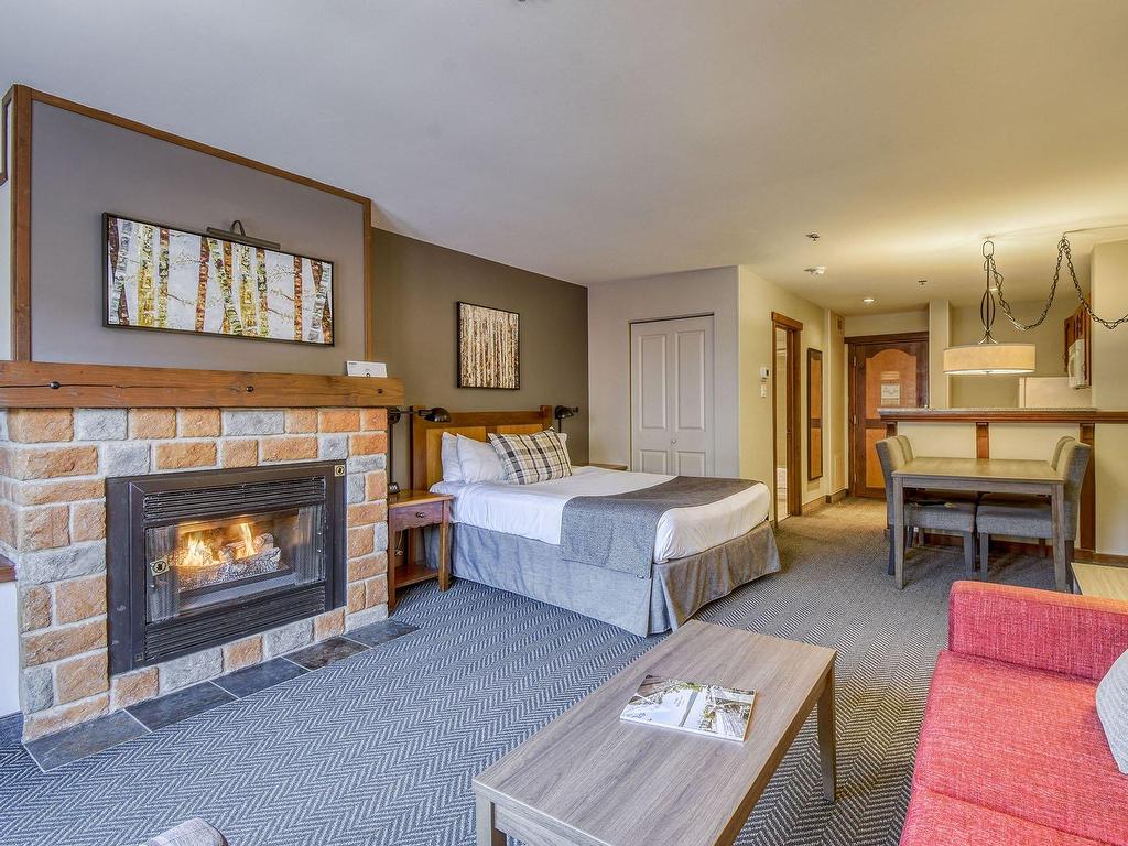 









151


Ch. du Curé-Deslauriers

, 221,
Mont-Tremblant,




QC
J8E1C9

