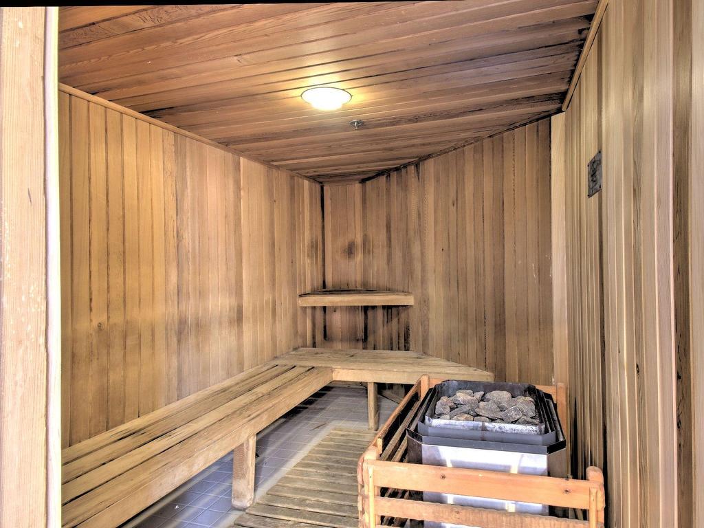 









151


Ch. du Curé-Deslauriers

, 221,
Mont-Tremblant,




QC
J8E1C9

