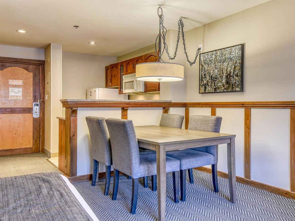 









151


Ch. du Curé-Deslauriers

, 221,
Mont-Tremblant,




QC
J8E1C9

