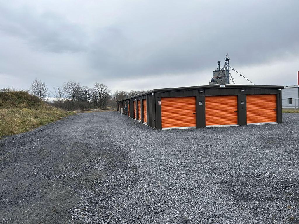 









2015


Ch. Ridge

,
Huntingdon,




QC
J0S1H0

