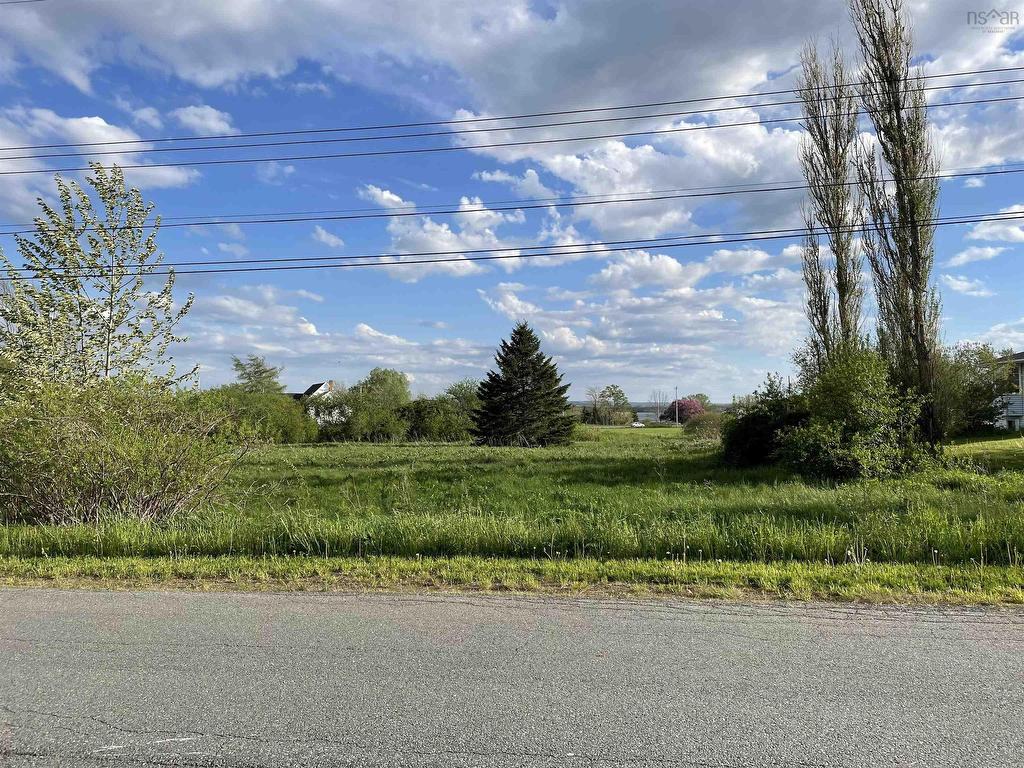 












B7 Brook Avenue

,
Lyons Brook,







NS
B0K 1H0

