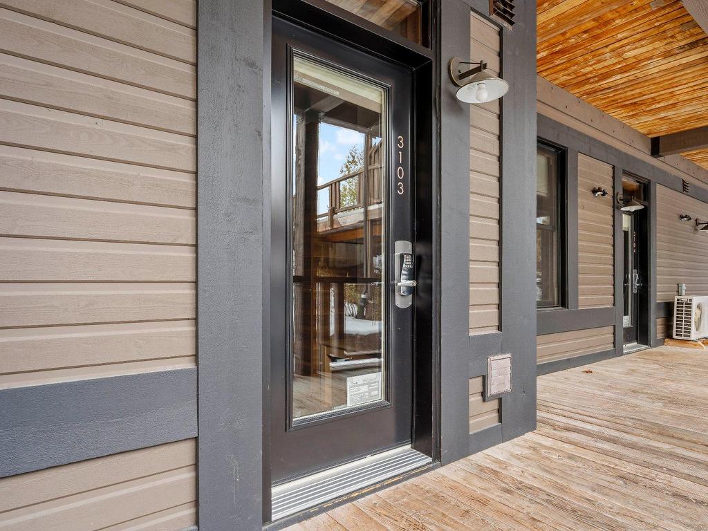 









2240


Ch. du Lac-Supérieur

, 3103,
Lac-Supérieur,




QC
J0T1J0

