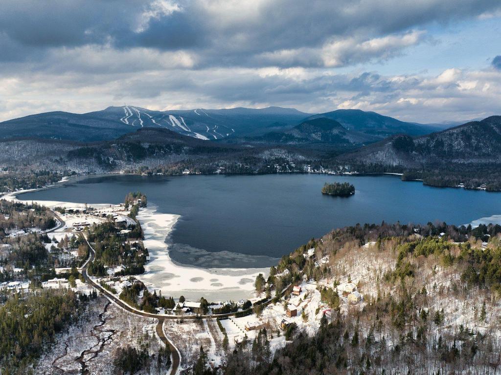 









2240


Ch. du Lac-Supérieur

, 3103,
Lac-Supérieur,




QC
J0T1J0

